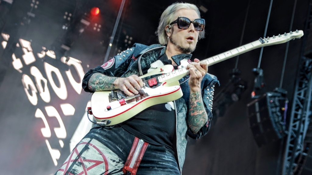 John 5 mit Mötley Crüe am 27. mai 2023 auf dem Münchner Königsplatz